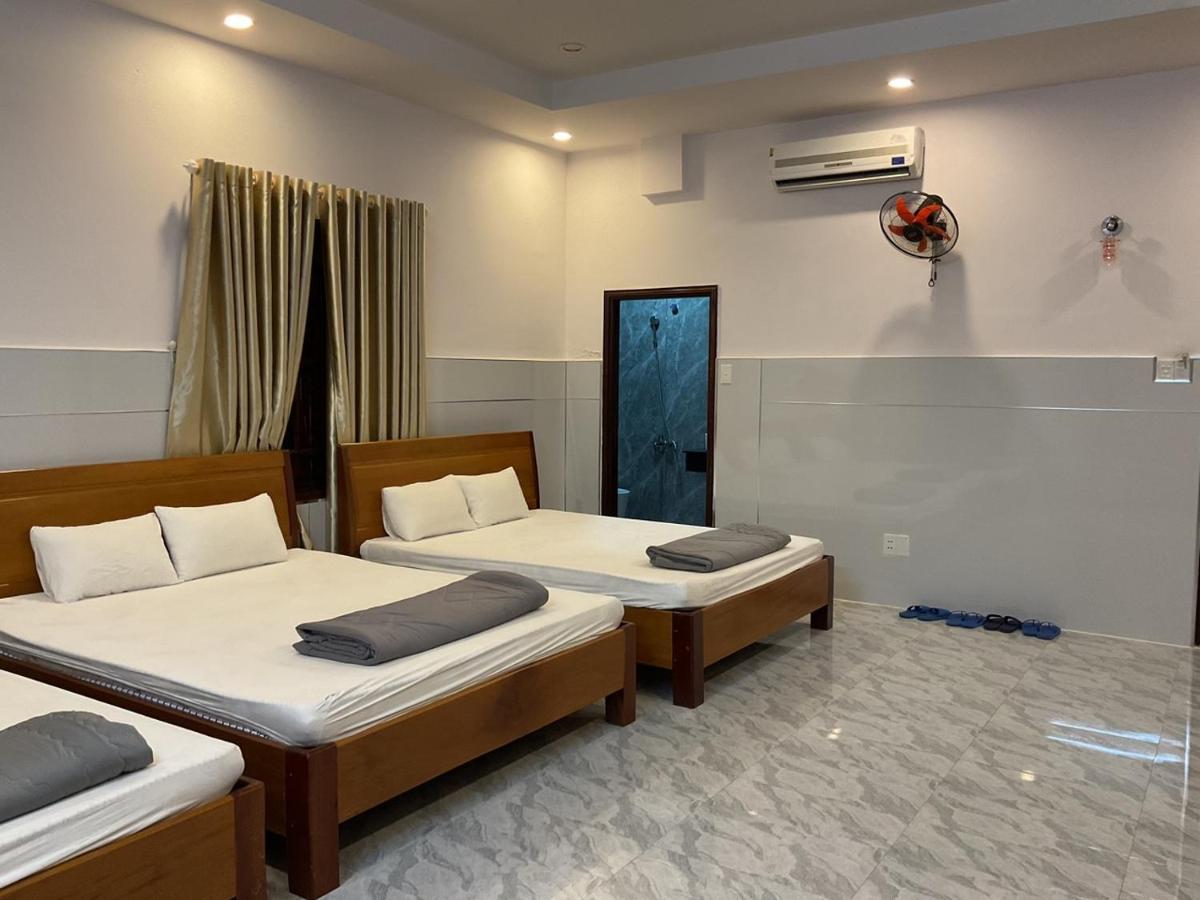 Hoang Linh Hotel Buon Ma Thuot Bagian luar foto